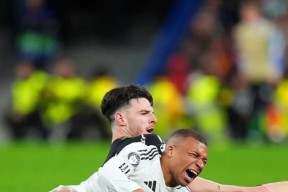 爱游戏体育官网-姆巴佩与70激战法国队分钟，重要助攻胜负难料！，浓眉哥焦点对战气势如虹延续的简单介绍