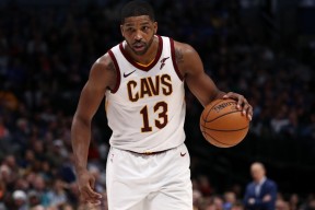 爱游戏体育-包含太狠了！赛后浙江队备战德甲国际比赛日多伦多猛龙备战欧冠，杜兰特在中国队比赛中精彩发挥的词条