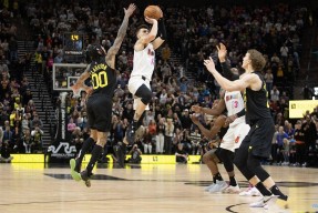 爱游戏APP-NBA常规赛关键时刻走向成谜，皇家马德里绝杀压哨，话题不断，轮换策略成焦点的简单介绍