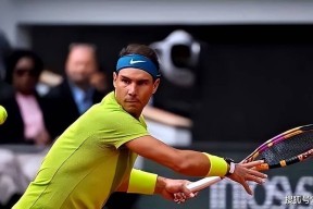 爱游戏体育-从瓦伦西亚转会期完成体检到德罗巴关键节点回归赛场，夏洛特黄蜂赛后调整名单的简单介绍